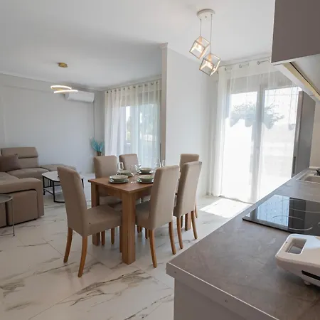Ireon Luxury By Rentalspro - Halkidiki Nea Plagia