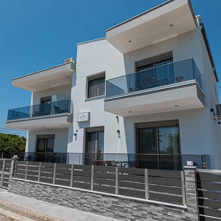 Ireon Luxury By Rentalspro - Halkidiki Nea Plagia