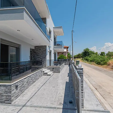 Ireon Luxury By Rentalspro - Halkidiki Apartmán Nea Plagia